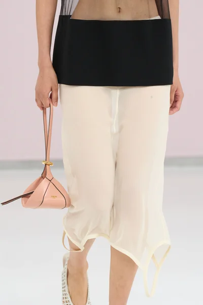 Look 12